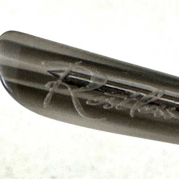 OAKLEY Women’s Aviator Sunglasses Rose Gold Lenses + Cloth & Case - Picture 8 of 16